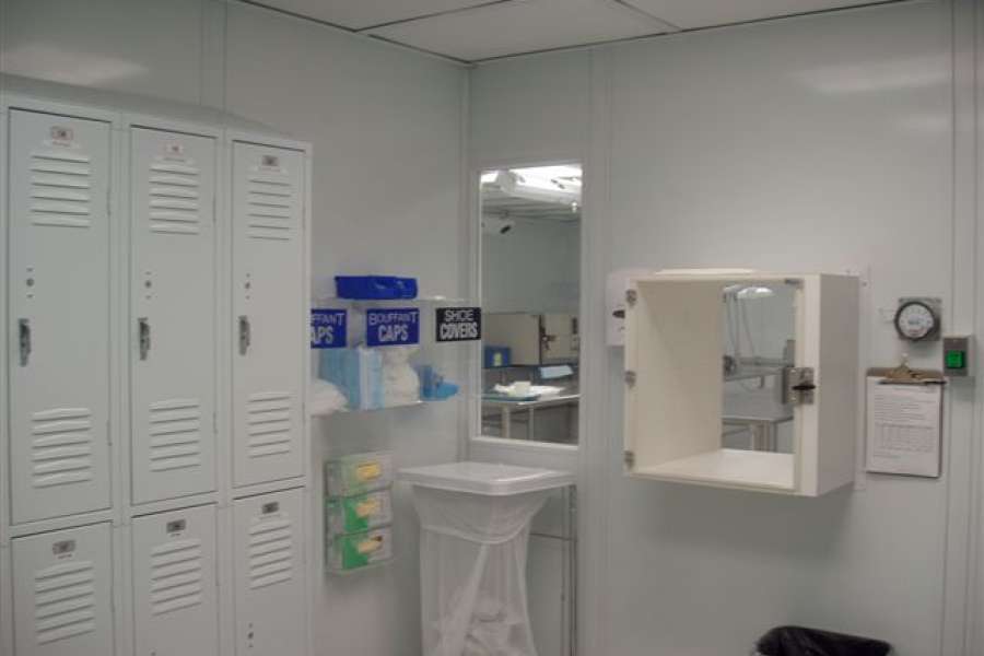 Modular Cleanroom pass through