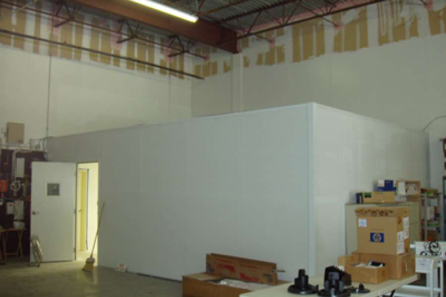 Modular CMM cleanroom exterior